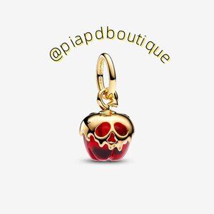 Pandora Disney Villains Evil Queen Apple Dangle Charm